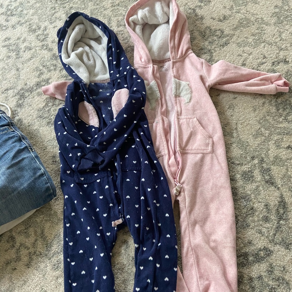 Warm onesies with hoodie/feet exposed size 18 mths
